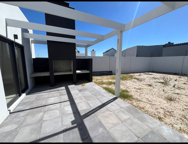 4 BEDROOM HOUSE FOR SALE IN SANDOWN